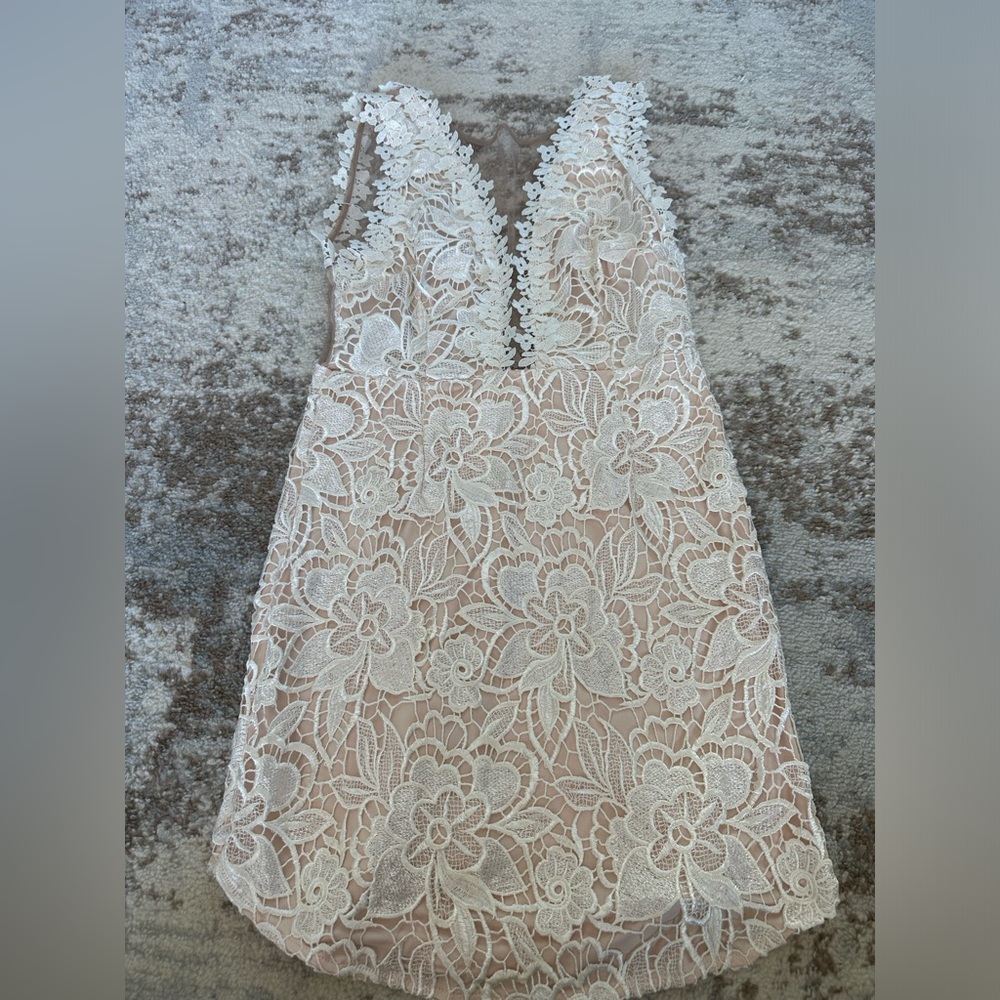 Stunning Lace Cocktail Dress